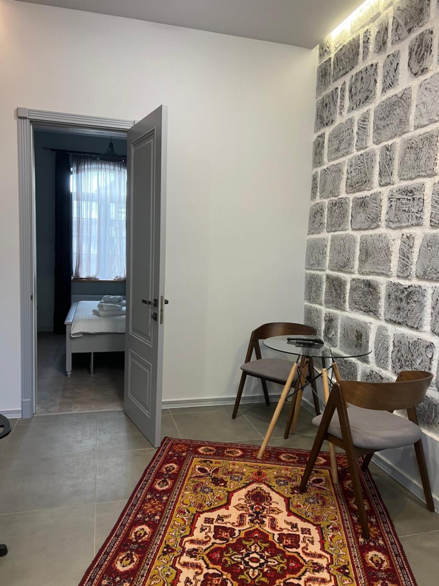 Jinjotel Gyumri Exterior foto